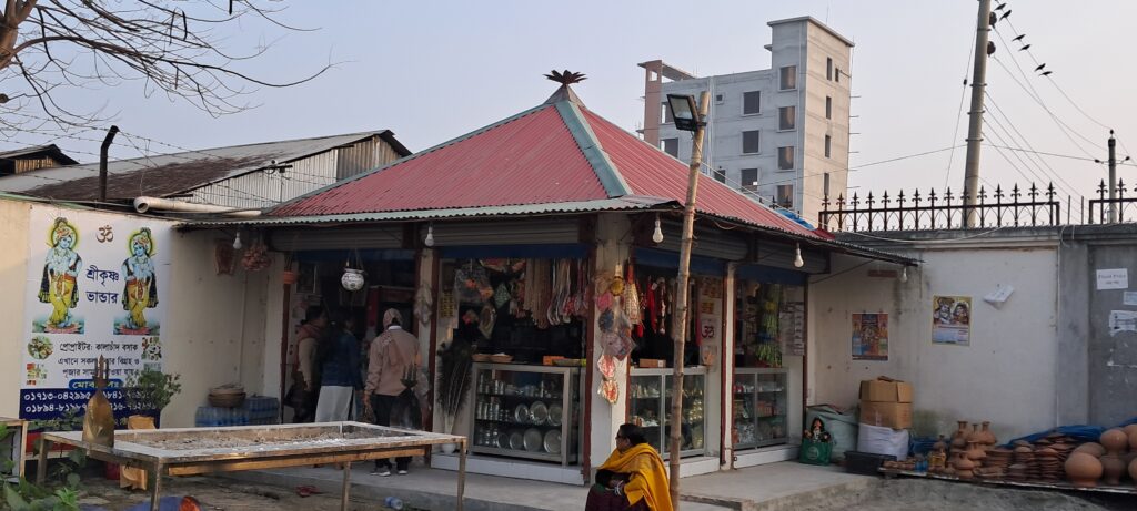 Shop inside Uttara Temple